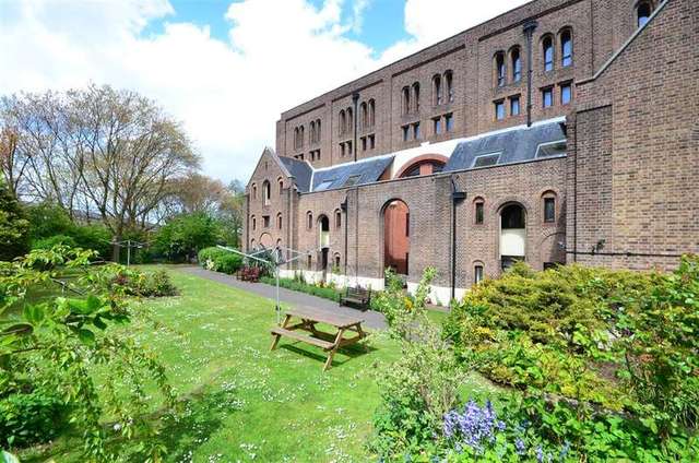  Image of 1 Bedroom Flat for sale at Portsmouth Hampshire Portsmouth, PO2 8SS