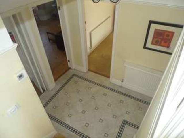  Image of 3 Bedroom Semi-Detached to rent at The Turnways Headingley Leeds, LS6 3DU