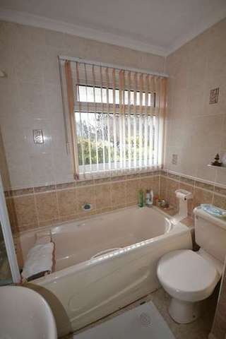  Image of 2 Bedroom Detached for sale at Hillbrook Rise  Totnes, TQ9 5AU