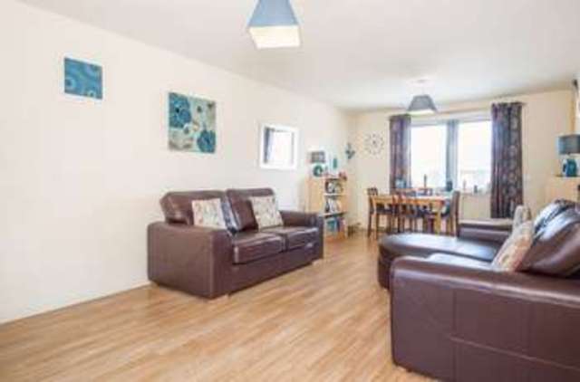  Image of 3 Bedroom Terraced for sale at Tudsbery Avenue Craigmillar Edinburgh, EH16 4GX