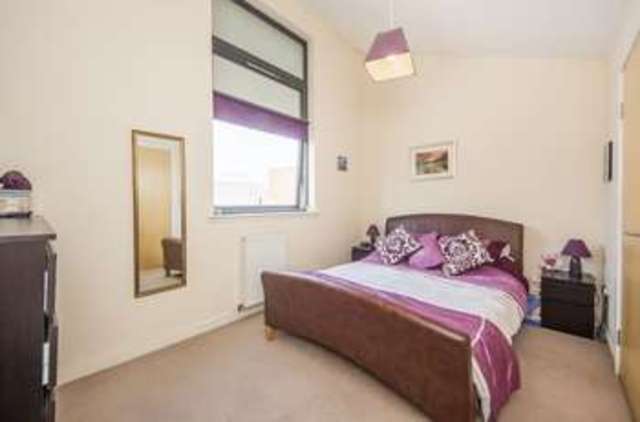  Image of 3 Bedroom Terraced for sale at Tudsbery Avenue Craigmillar Edinburgh, EH16 4GX