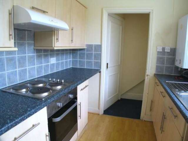  Image of 2 Bedroom Maisonette to rent at 25 East Ascent  ST LEONARDS ON SEA, TN38 0DS