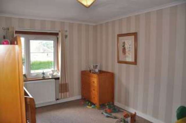  Image of 2 Bedroom Flat to rent at The Wynd  ALVA, FK12 5LP