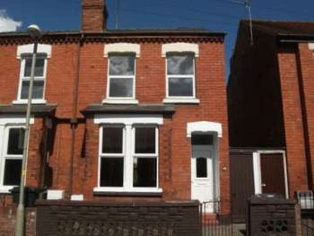  Image of 3 Bedroom Detached to rent at Armscroft Road Barnwood Gloucester, GL2 0SJ