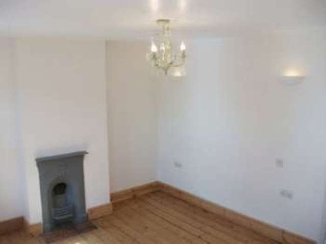  Image of 3 Bedroom Detached to rent at Armscroft Road Barnwood Gloucester, GL2 0SJ