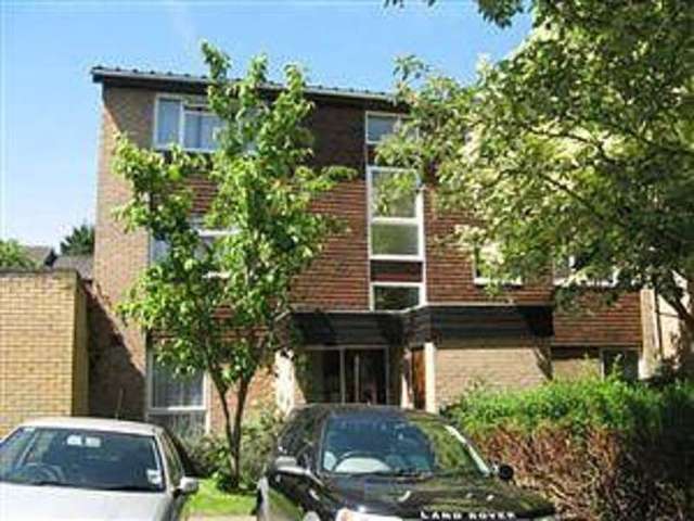  Image of 1 Bedroom Flat to rent at Croydon, CR0 5PS