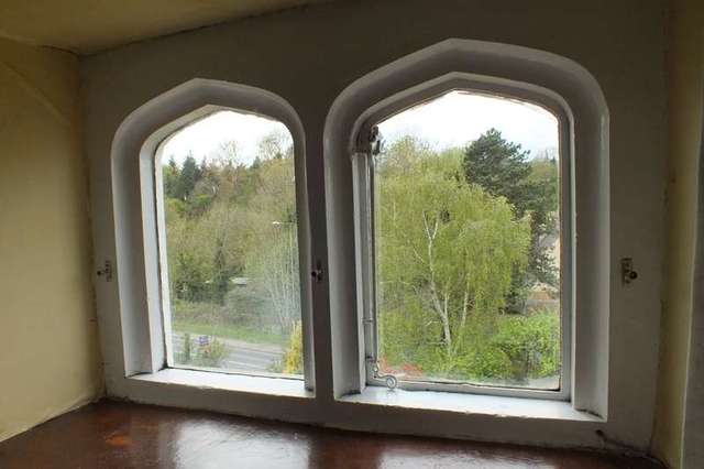  Image of 4 Bedroom Cottage for sale at Woodchester Stroud Woodchester, GL5 5NT