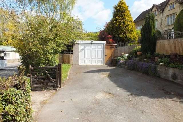  Image of 4 Bedroom Cottage for sale at Woodchester Stroud Woodchester, GL5 5NT