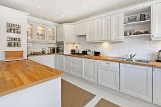  Image of 6 Bedroom Terraced for sale at Beaconsfield Road Clifton Bristol, BS8 2TR