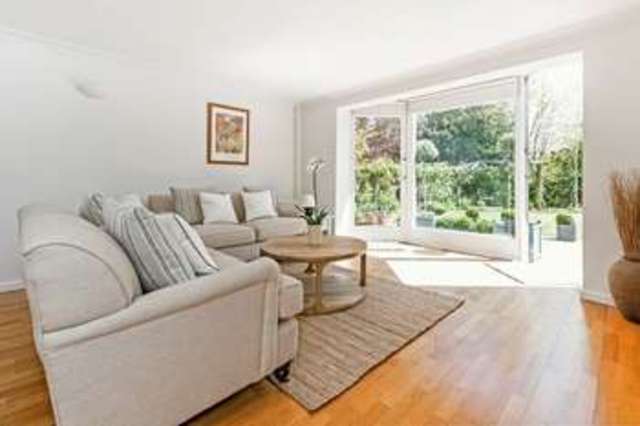  Image of 6 Bedroom Terraced for sale at Beaconsfield Road Clifton Bristol, BS8 2TR