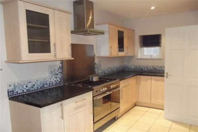  Image of 3 Bedroom Detached to rent at Wilmslow, SK9 5ER
