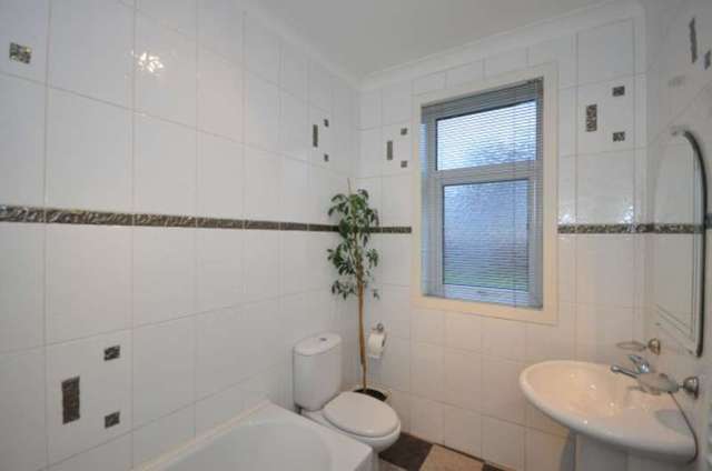  Image of 3 Bedroom Bungalow for sale at Blair Road Blairhill Coatbridge, ML5 1NJ