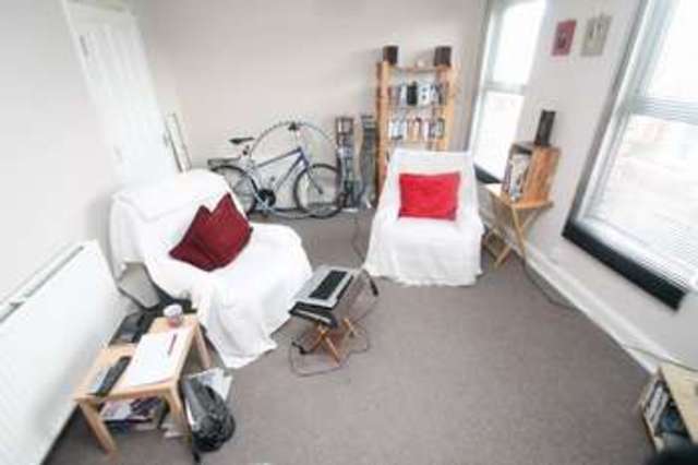  Image of 1 Bedroom Flat to rent at Brent Road  Bristol, BS7 9QZ