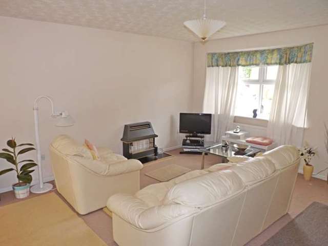  Image of 3 Bedroom Detached for sale at Celandine Way  Evesham, WR11 2LY