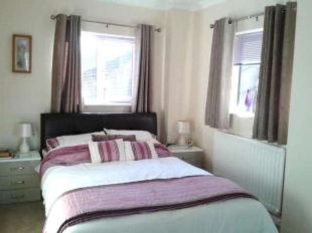  Image of 2 Bedroom Flat for sale at Kidderminster Worcestershire Cookley, DY10 2UQ