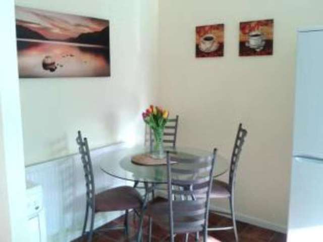  Image of 2 Bedroom Flat for sale at Kidderminster Worcestershire Cookley, DY10 2UQ