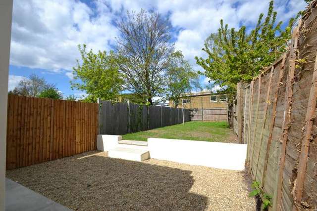  Image of 2 Bedroom Flat for sale at Willesden, NW2 5PP