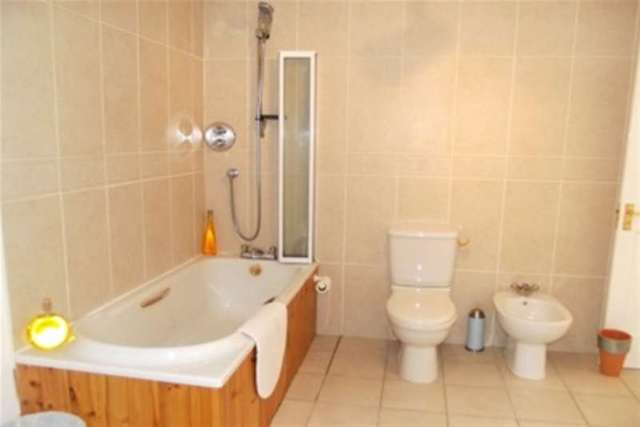  Image of 2 Bedroom Flat to rent at Chester Le Street, DH2 3RG