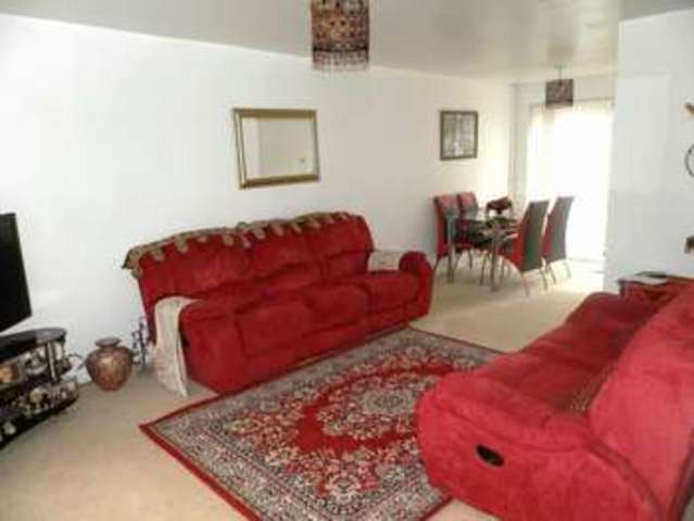  Image of 3 Bedroom Terraced for sale at Coleridge Crescent  Goring,Worthing, BN12 6LT