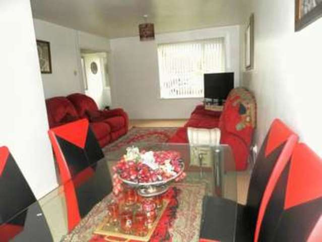  Image of 3 Bedroom Terraced for sale at Coleridge Crescent  Goring,Worthing, BN12 6LT