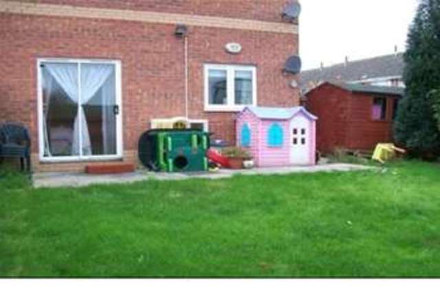  Image of 2 Bedroom Flat to rent at Ellesmere Port, CH65 9FB