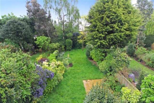  Image of 4 Bedroom Detached to rent at Southfields, SW18 5PR