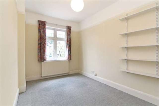  Image of 4 Bedroom Detached to rent at Southfields, SW18 5PR