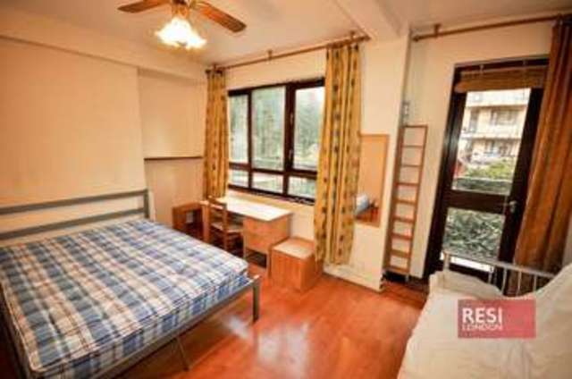  Image of 4 Bedroom Flat to rent at Cromer Street  London, WC1H 8LG