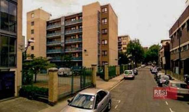  Image of 4 Bedroom Flat to rent at Cromer Street  London, WC1H 8LG