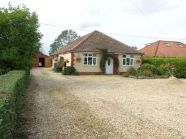  Image of 4 Bedroom Bungalow for sale at Dereham Norfolk Toftwood, NR19 1HR