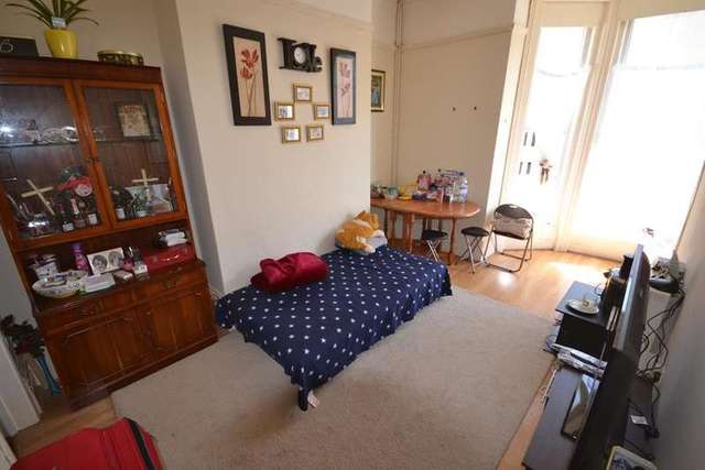  Image of 1 Bedroom Flat for sale at Hastings, TN34 1NE