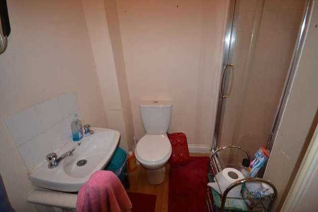  Image of 1 Bedroom Flat for sale at Hastings, TN34 1NE