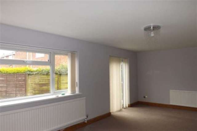  Image of 3 Bedroom Detached to rent at Waterlooville, PO8 8RN
