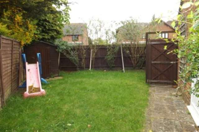  Image of 3 Bedroom Detached to rent at Waterlooville, PO8 8RN