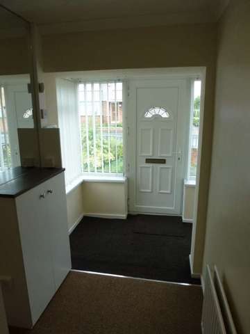  Image of 3 Bedroom Semi-Detached to rent at Dunbeath Avenue  Prescot, L35 0QH
