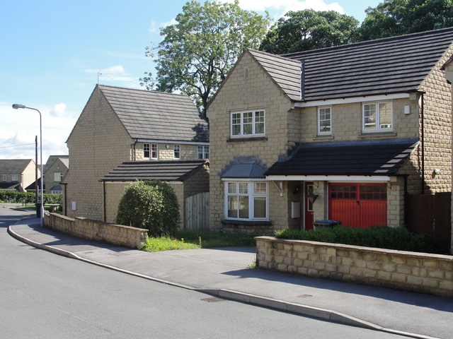  Image of 4 Bedroom Detached to rent at Dunnock Avenue  Clayton Heights, Bradford, BD6 3XH
