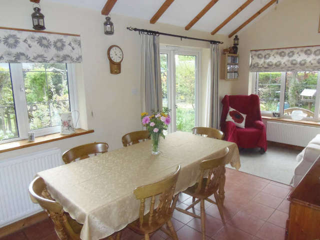  Image of 4 Bedroom Detached for sale at Yelverton Devon, PL20 6AX