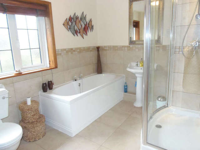  Image of 4 Bedroom Detached for sale at Yelverton Devon, PL20 6AX