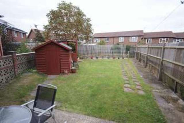  Image of 3 Bedroom Detached to rent at Edward Road  Alton, GU34 2EX