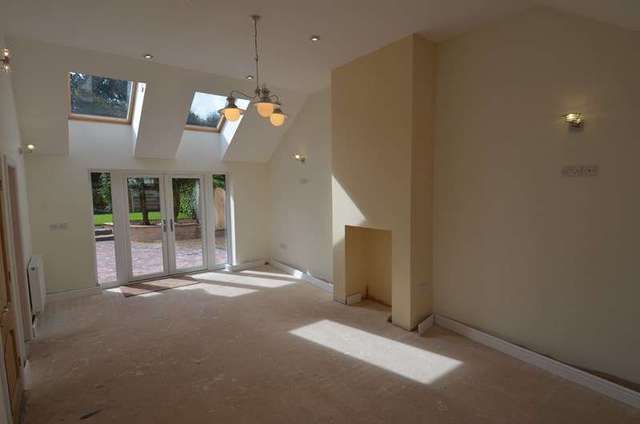  Image of 2 Bedroom Detached for sale at Fairways Drive Blackwell Bromsgrove, B60 1BB