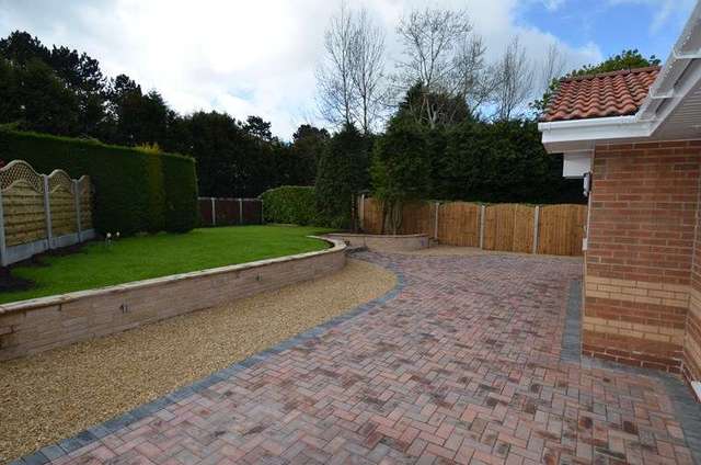  Image of 2 Bedroom Detached for sale at Fairways Drive Blackwell Bromsgrove, B60 1BB