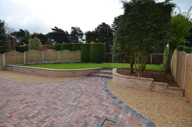  Image of 2 Bedroom Detached for sale at Fairways Drive Blackwell Bromsgrove, B60 1BB