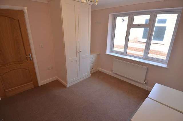  Image of 2 Bedroom Detached for sale at Fairways Drive Blackwell Bromsgrove, B60 1BB
