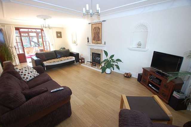  Image of 4 Bedroom Detached for sale at Mickle Trafford Chester Bridge Trafford, CH2 4QX