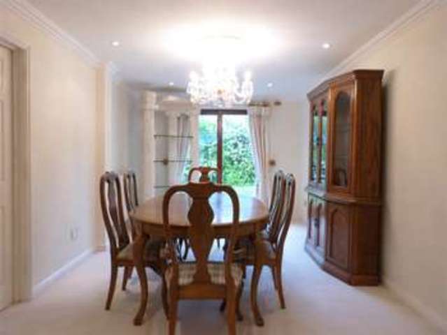  Image of 4 Bedroom Detached for sale at Warfield Easthampstead, RG12 2PL
