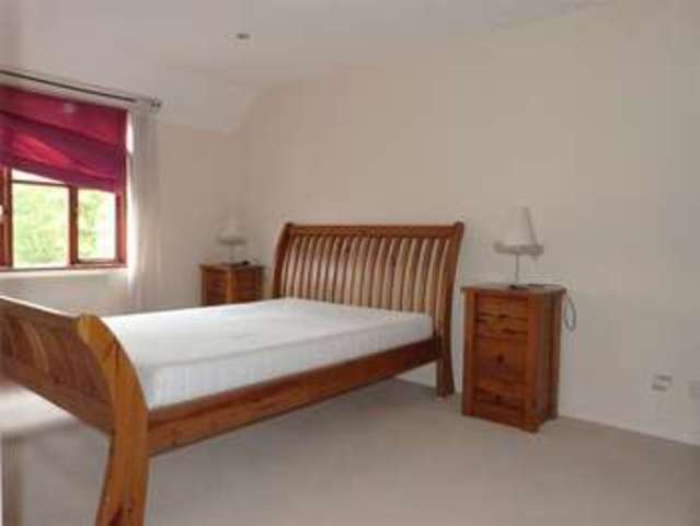  Image of 4 Bedroom Detached for sale at Warfield Easthampstead, RG12 2PL