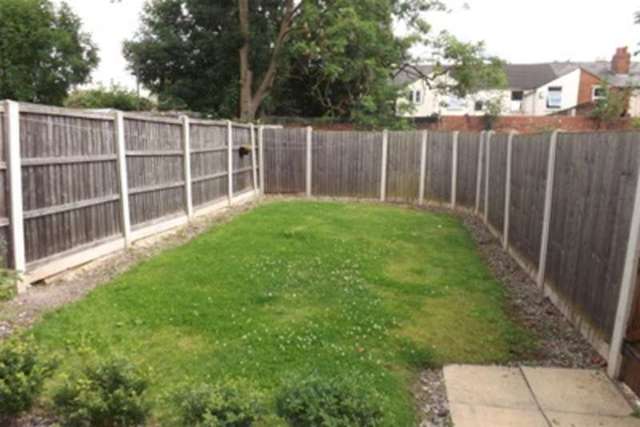  Image of 4 Bedroom Detached to rent at Wolverhampton, WV1 4AY
