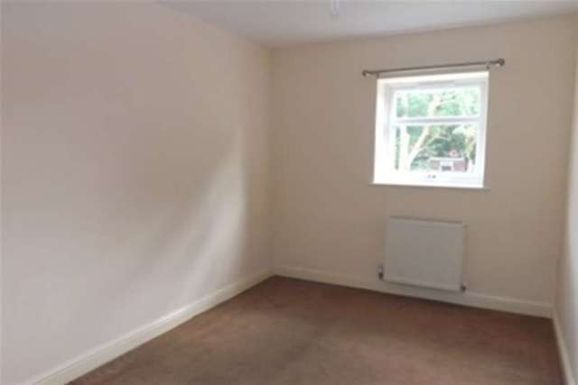  Image of 4 Bedroom Detached to rent at Wolverhampton, WV1 4AY