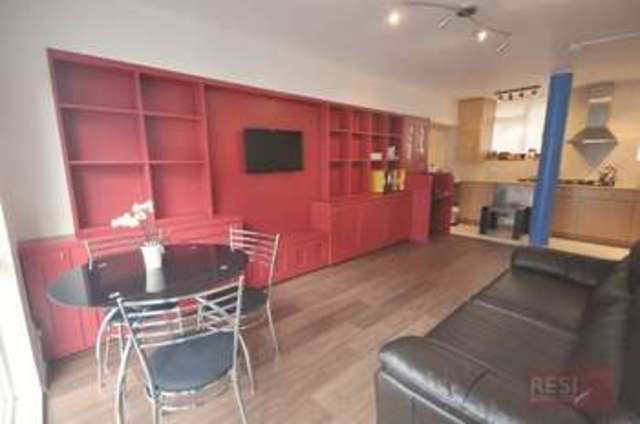  Image of 1 Bedroom Flat to rent at Guilford Street  London, WC1N 1ES