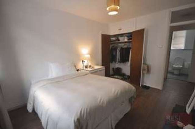  Image of 1 Bedroom Flat to rent at Guilford Street  London, WC1N 1ES